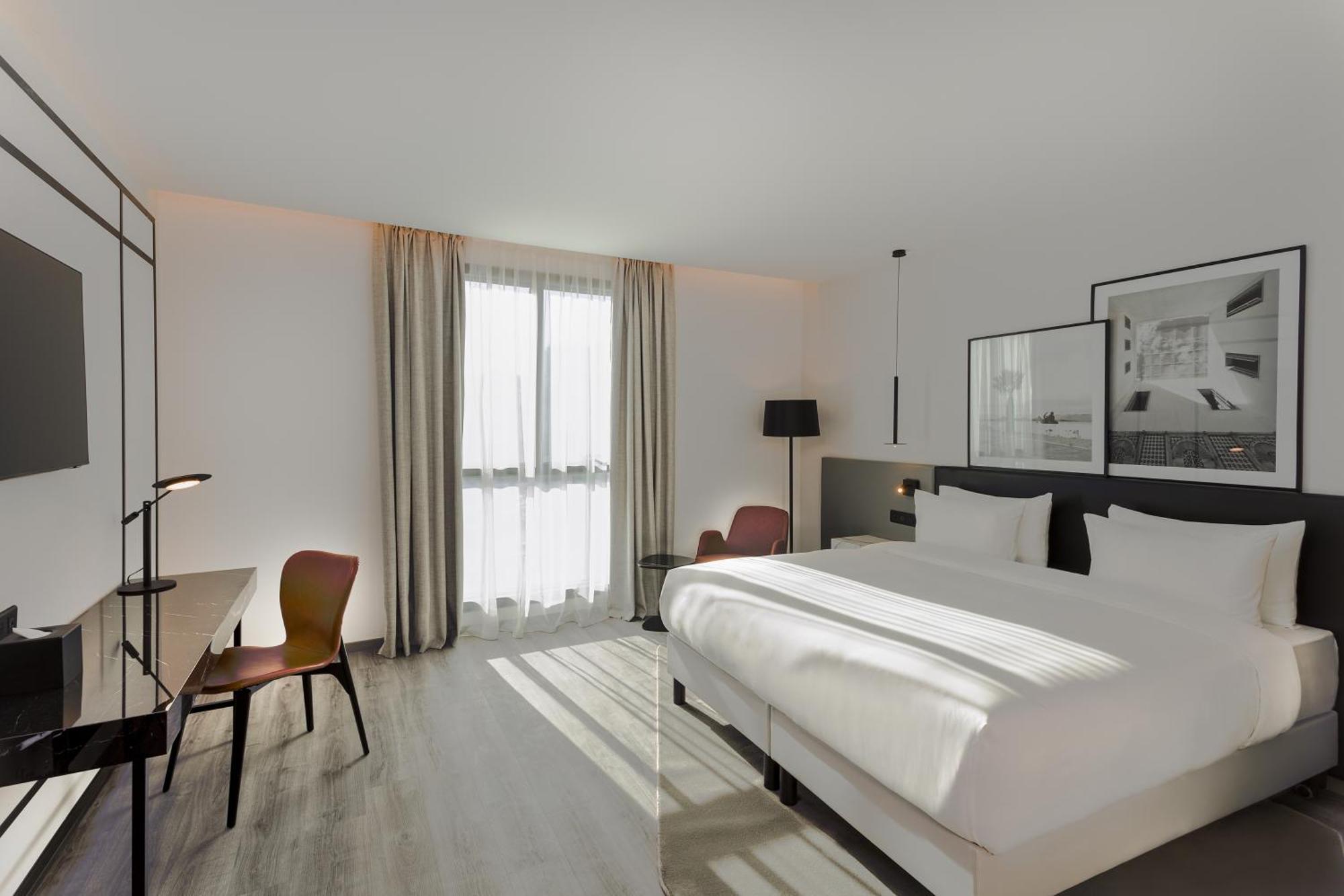 Radisson Hotel Tunis, City Center Exterior photo